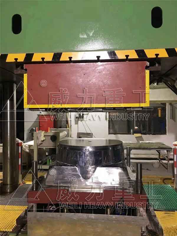 玻璃鋼風(fēng)機(jī)罩殼沖壓過(guò)程